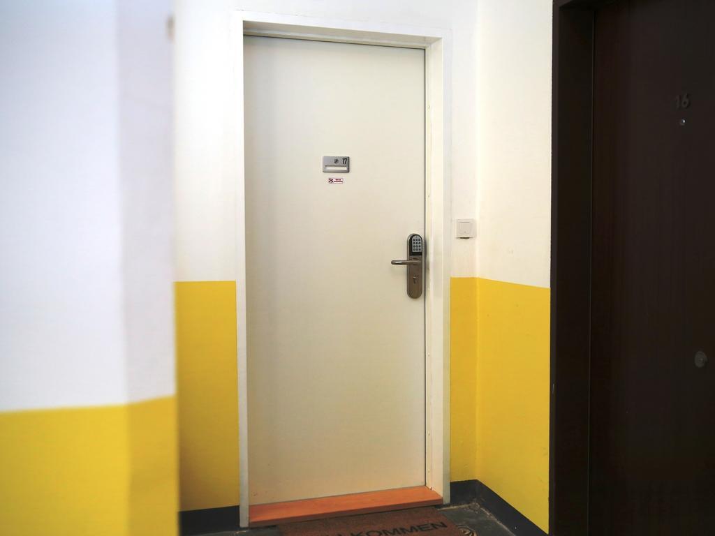 Flatprovider Comfort Eduard Apartment - Contactless Check In Wiedeń Pokój zdjęcie