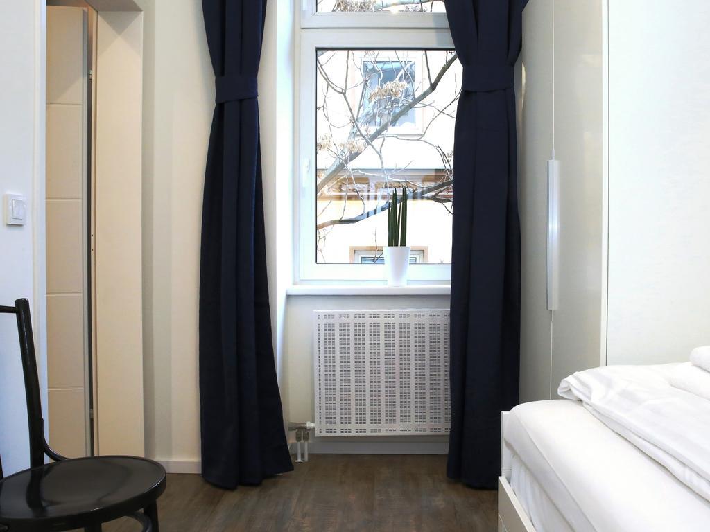 Flatprovider Comfort Eduard Apartment - Contactless Check In Wiedeń Pokój zdjęcie