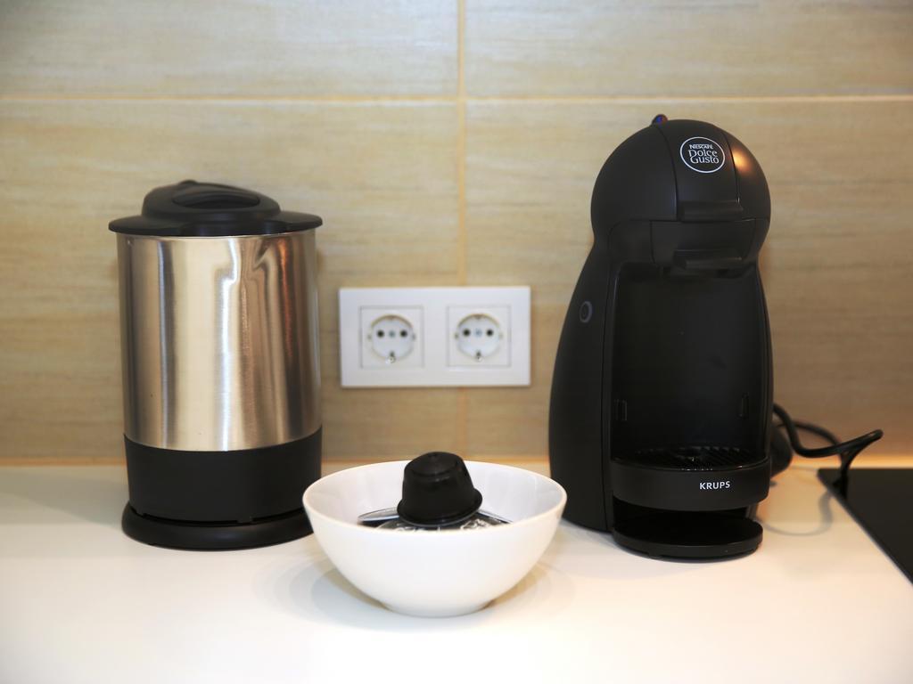 Flatprovider Comfort Eduard Apartment - Contactless Check In Wiedeń Pokój zdjęcie
