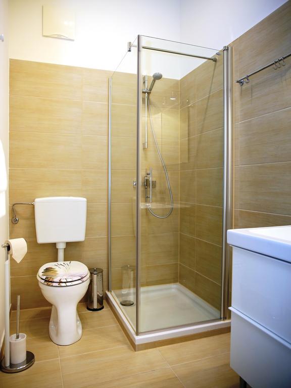 Flatprovider Comfort Eduard Apartment - Contactless Check In Wiedeń Pokój zdjęcie