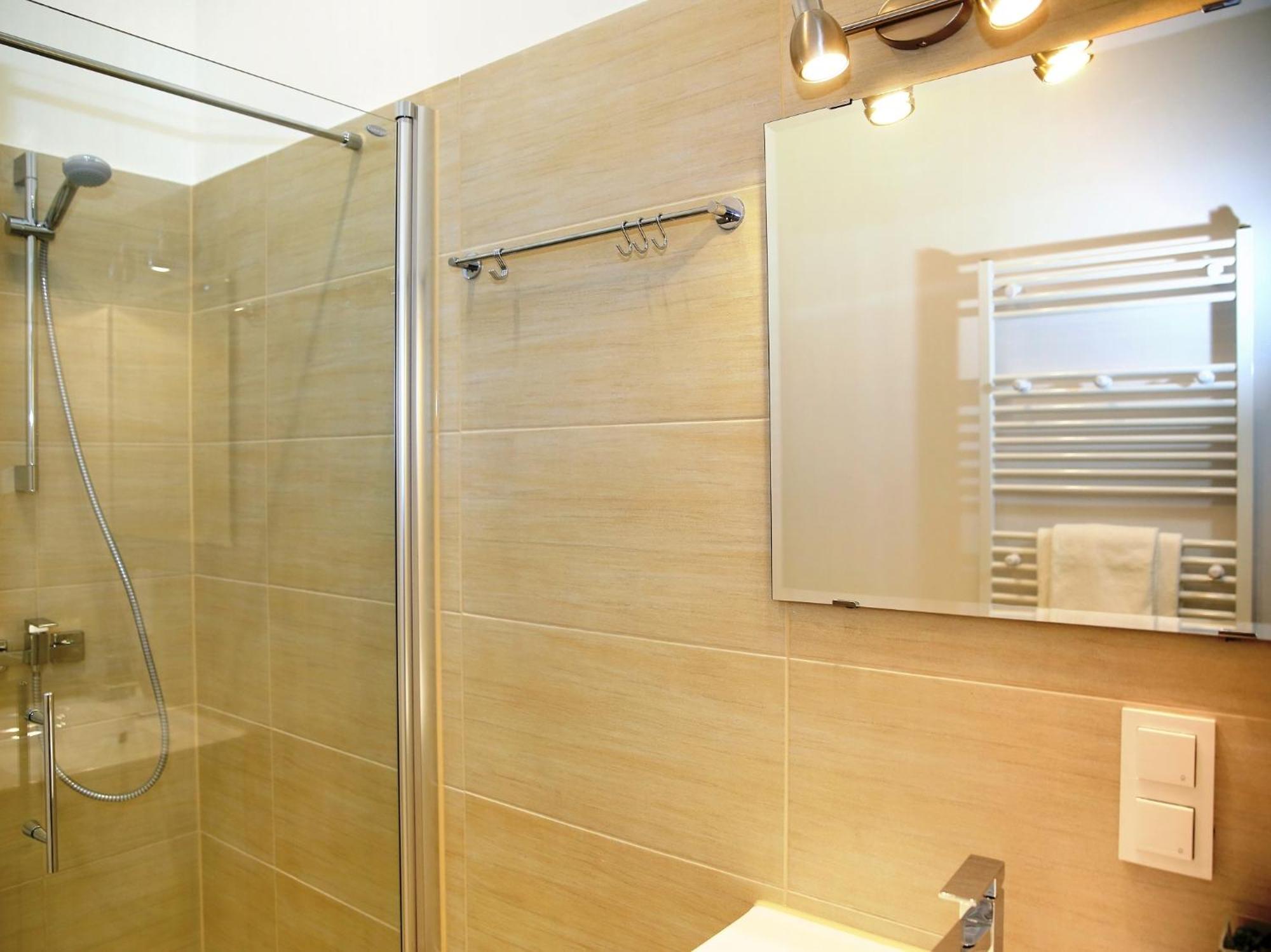 Flatprovider Comfort Eduard Apartment - Contactless Check In Wiedeń Zewnętrze zdjęcie